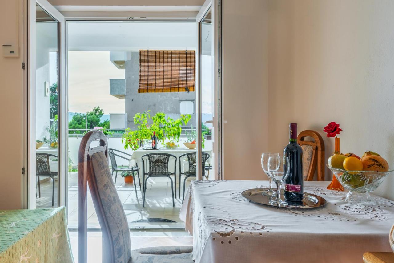 Nemira Beach Getaway Omis Exterior photo